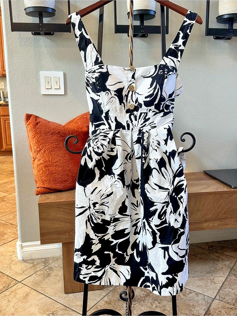 B. Smart Floral Mini Dress in Black & White Size 14